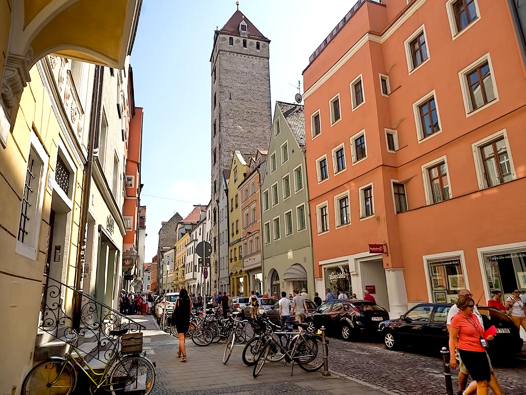 Germany-Regensburg-tower-of-a-wealthy-medieval-resident.jpg